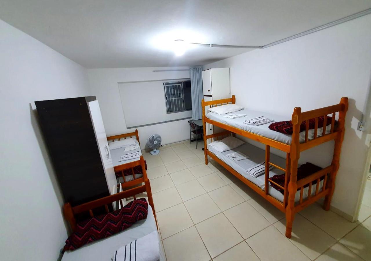 Hostel Airport Rooms Diadema Ngoại thất bức ảnh