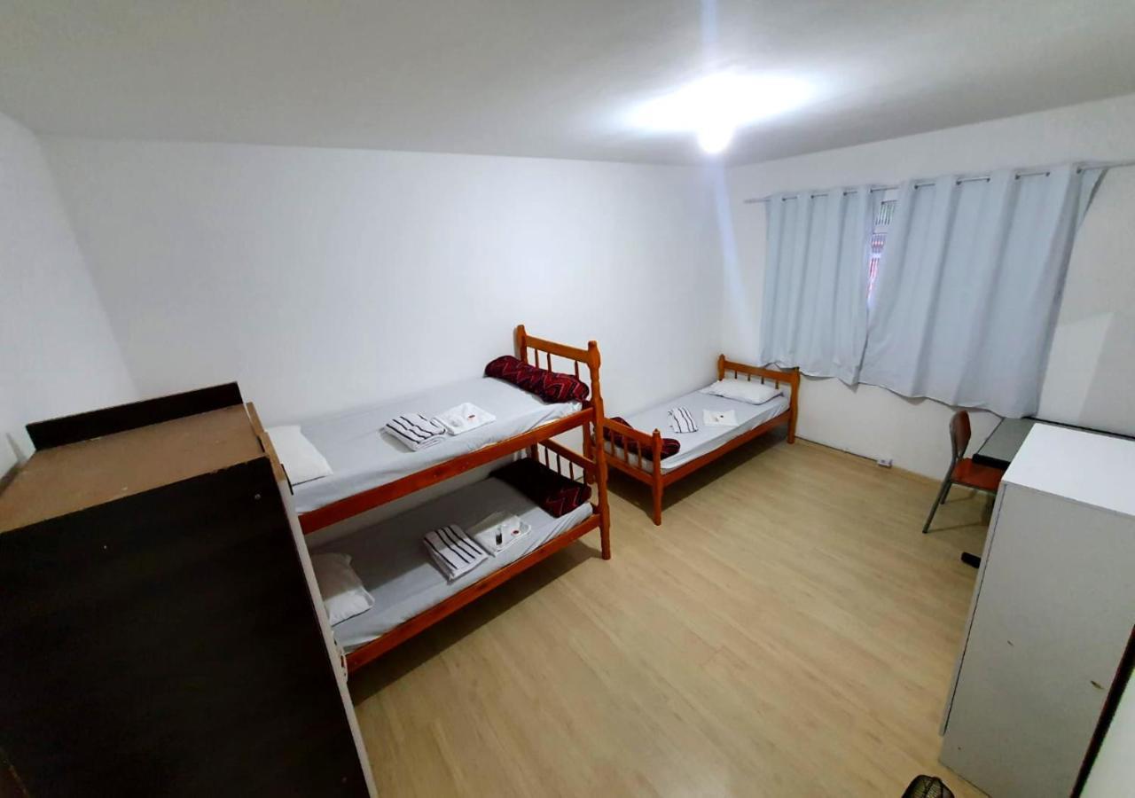 Hostel Airport Rooms Diadema Ngoại thất bức ảnh